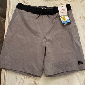 Billabong Size 14 NWT boys bathing suit